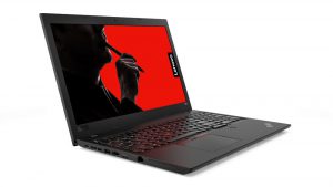 Lenovo ThinkPad E590 otrzymał baterię o pojemności energetycznej 45 watogodzin, która powinna zapewnić czas pracy do 12,6 godziny według informacji od producenta